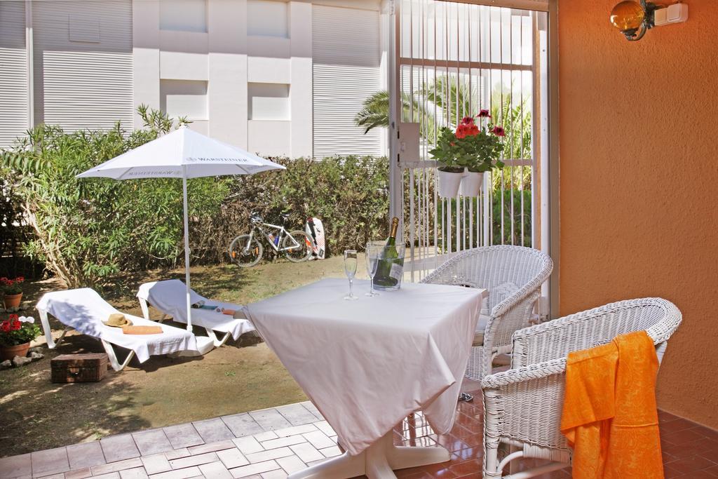 Casa Adosada En Platja De Pals By Apartaments Golf Exterior foto